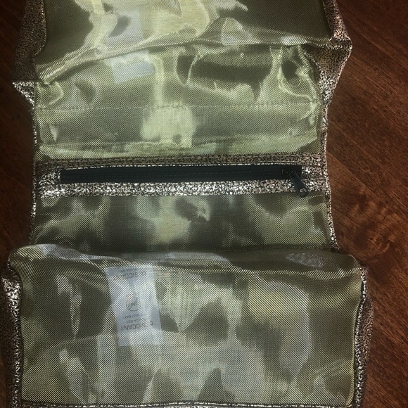 Ish Gold Makeup Bag. Pop it in your overnite bag - Picture 2 of 3